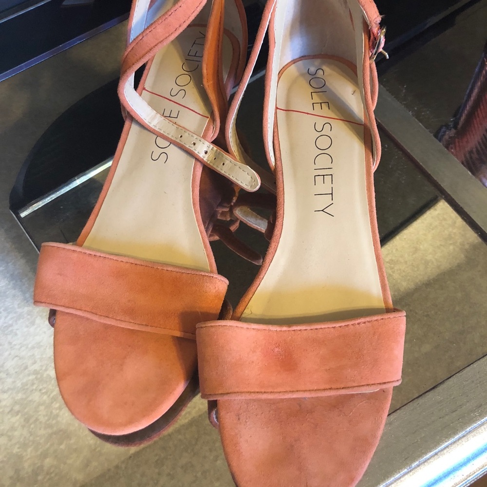 Sandal flats by Sole Society in peach